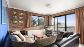 Lawlers 44, Hotham Heights